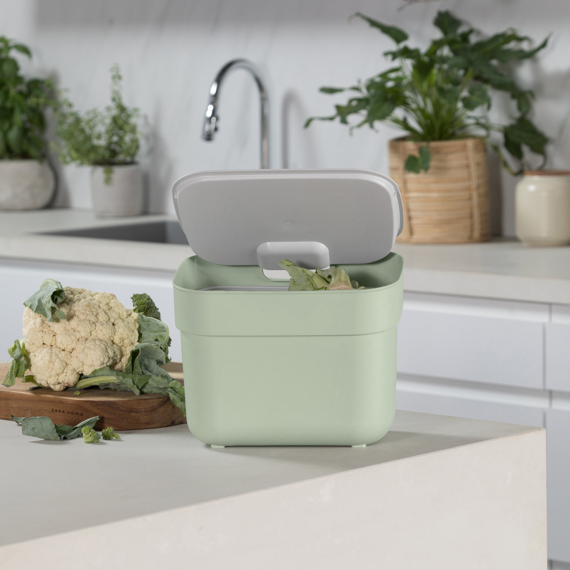 Mülltrennung / Abfalltrennungskorb BIO Ready To Collect 5 L grün CURVER